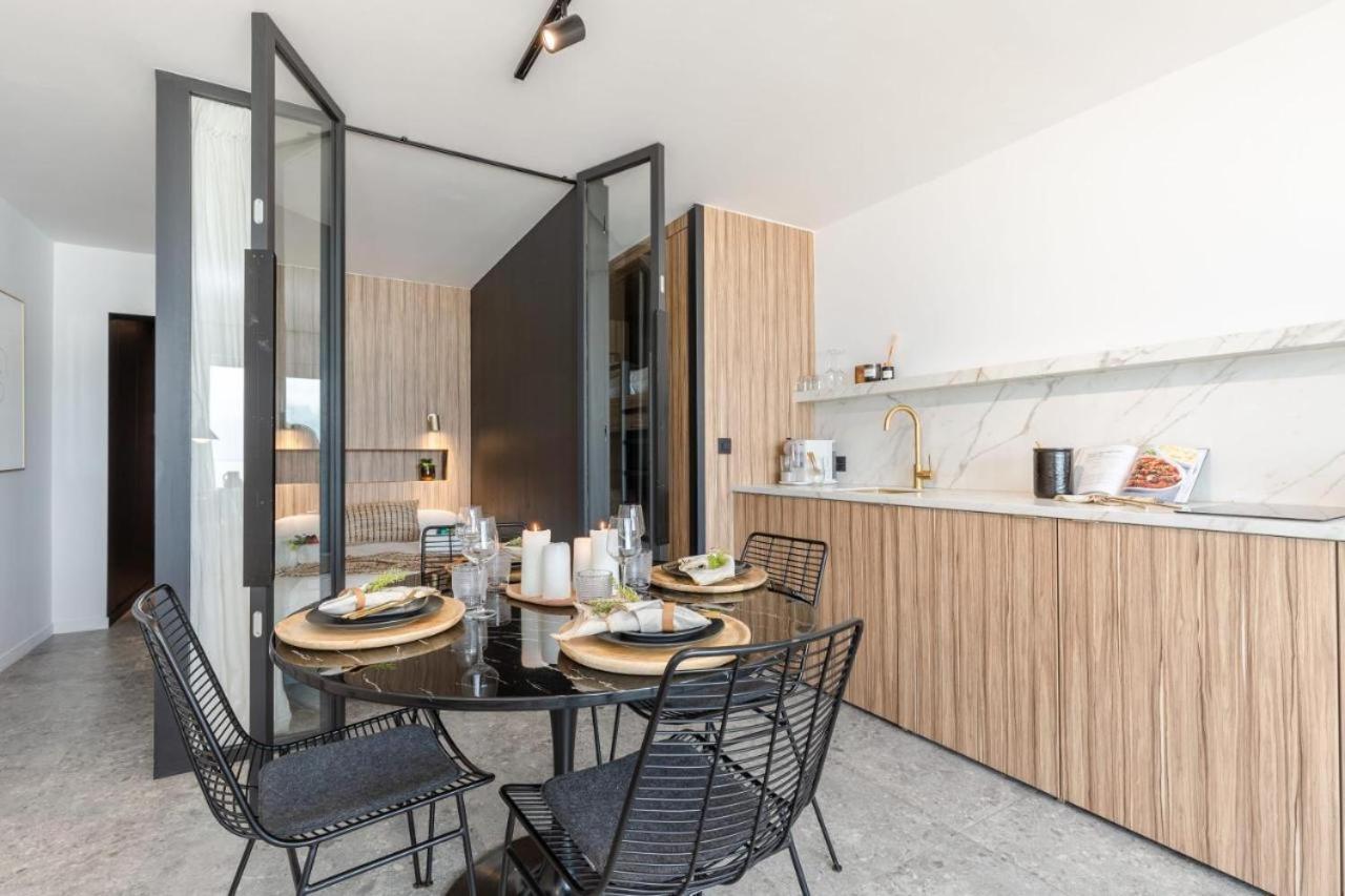Wonderful Architect Designed Flat With Sea View Apartment Остенде Екстериор снимка